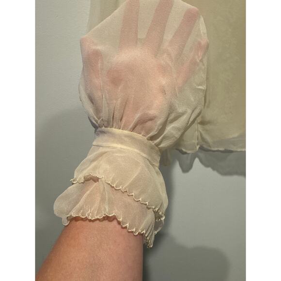 Unlabeled Vintage Cream Chiffon Lace Ruffle Blouse with Double Cuffs medium - Picture 11 of 15